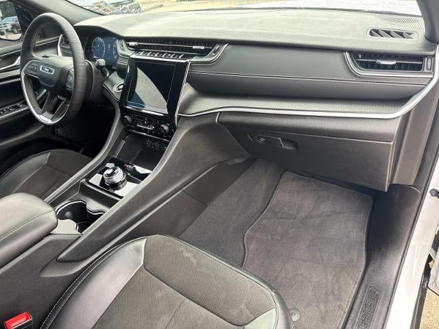 2024 Jeep Grand Cherokee L Altitude 4x2 RWD