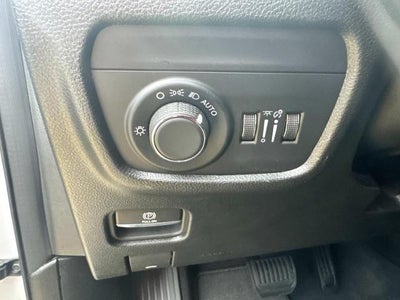 2024 Jeep Grand Cherokee L Altitude 4x2 RWD