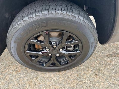 2024 Jeep Grand Cherokee L Altitude 4x2 RWD