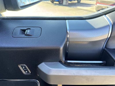 2017 Ford F-150 Lariat 4WD SuperCrew 5.5' Box