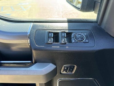 2017 Ford F-150 Lariat 4WD SuperCrew 5.5' Box