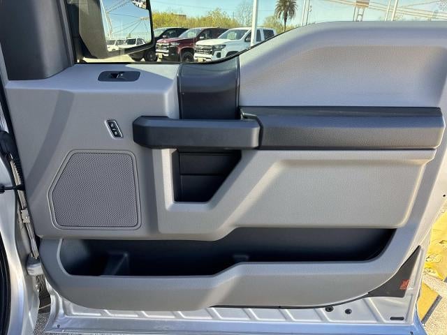 2016 Ford F-150 2WD SuperCab 145 XL RWD