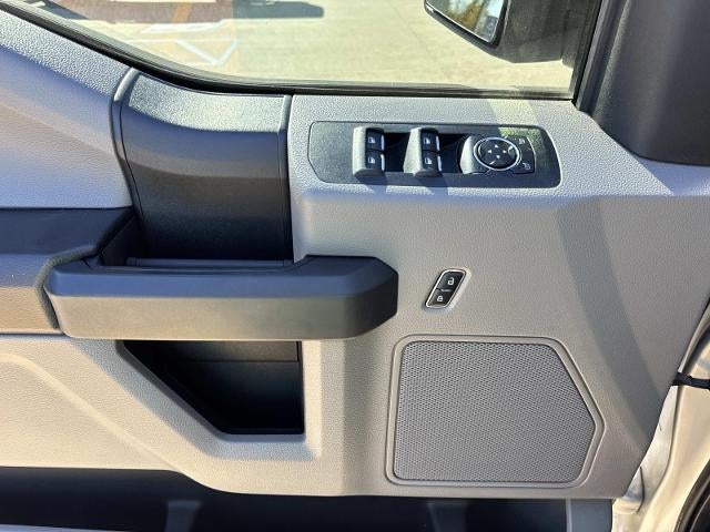 2016 Ford F-150 2WD SuperCab 145 XL RWD