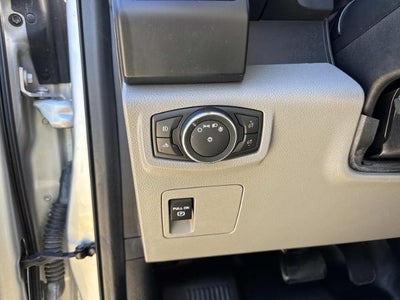 2016 Ford F-150 2WD SuperCab 145 XL RWD