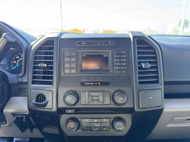 2016 Ford F-150 2WD SuperCab 145 XL RWD