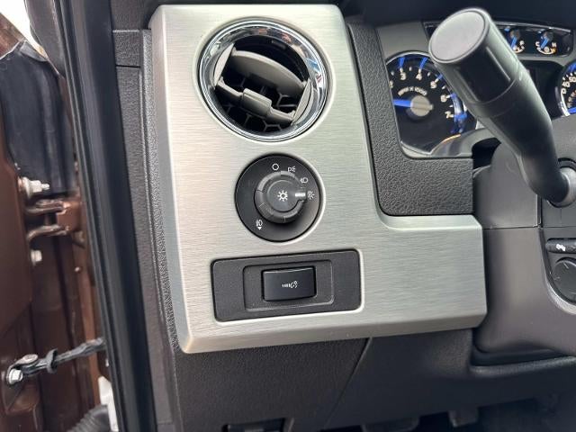 2011 Ford F-150 2WD SuperCrew 145" Platinum RWD