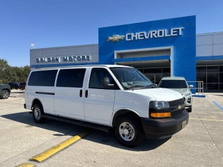 2023 Chevrolet Express Passenger 3500 LS