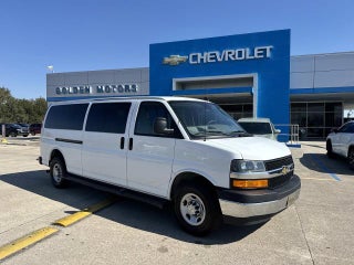 2023 Chevrolet Express Passenger 3500 LT