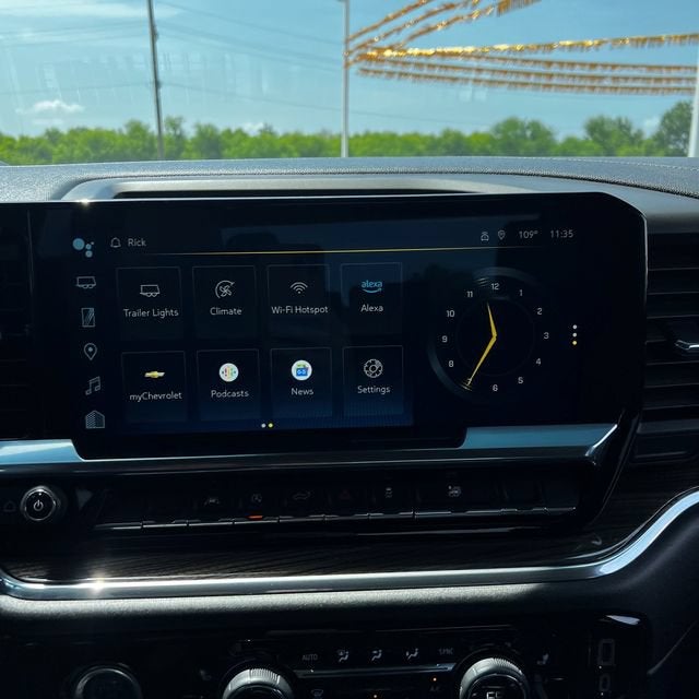 2024 Chevrolet Silverado 1500 RST