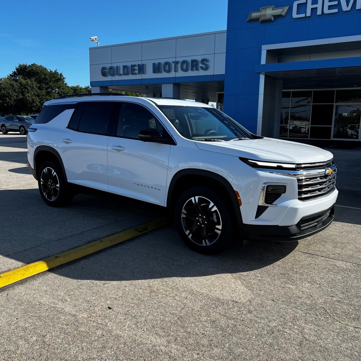 2027 Chevrolet Traverse LT