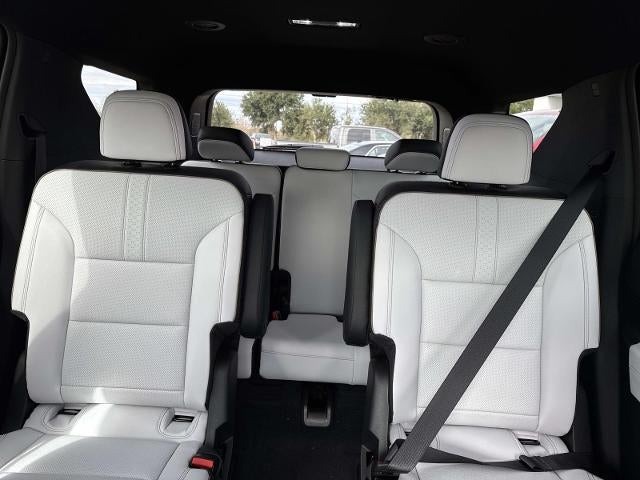 2026 Chevrolet Traverse FWD High Country