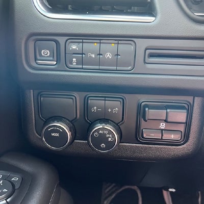 2024 Chevrolet Suburban LS