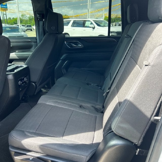 2024 Chevrolet Suburban LS