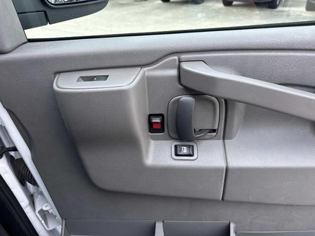 2024 GMC Savana Cargo 2500 Base