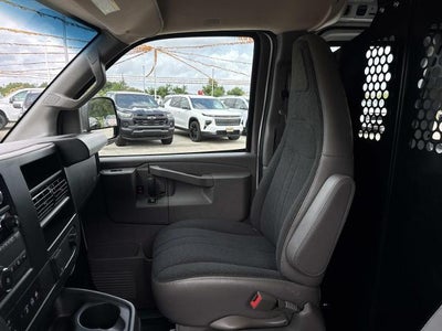 2024 GMC Savana Cargo 2500 Base