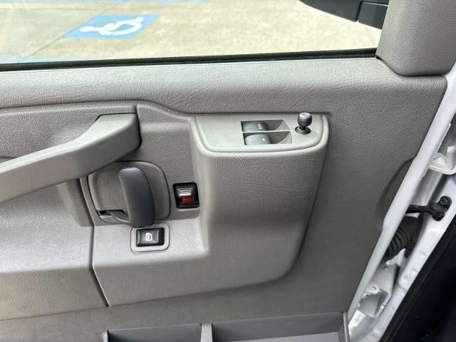 2024 GMC Savana Cargo 2500 Base