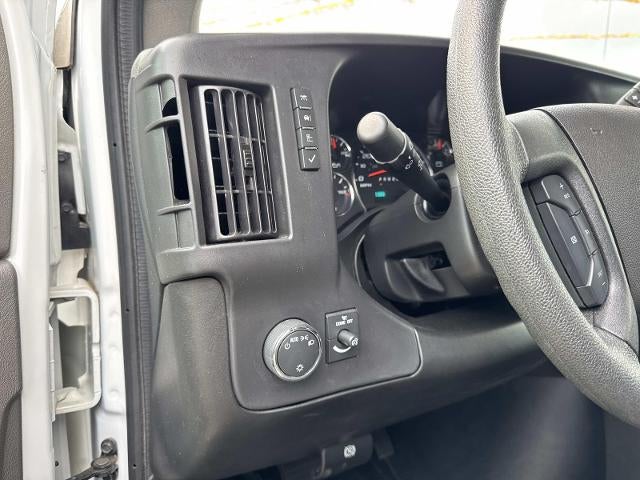 2024 GMC Savana Cargo 2500 Base
