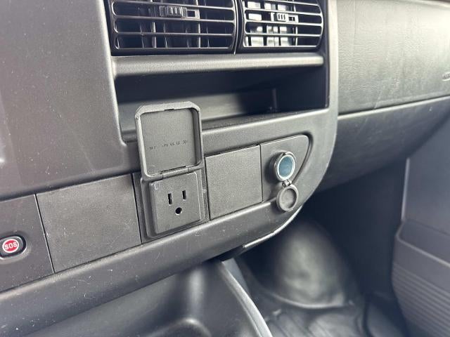 2024 GMC Savana Cargo 2500 Base