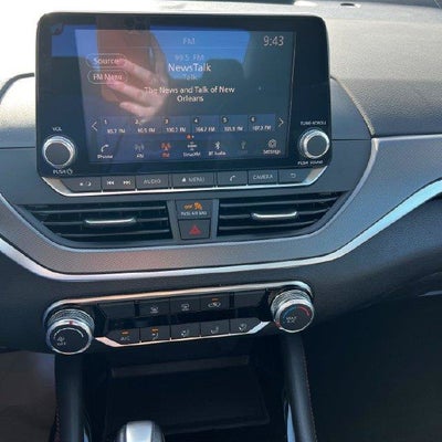 2025 Nissan Altima SR