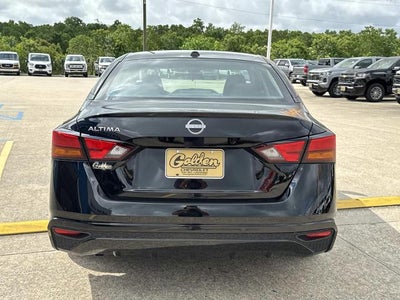 2025 Nissan Altima SV