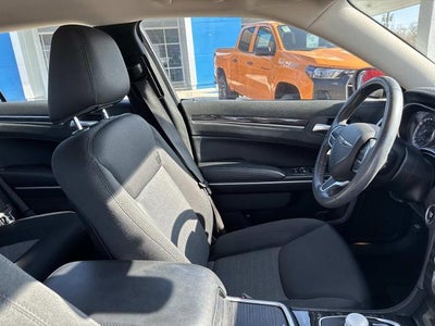 2019 Chrysler 300 Touring RWD