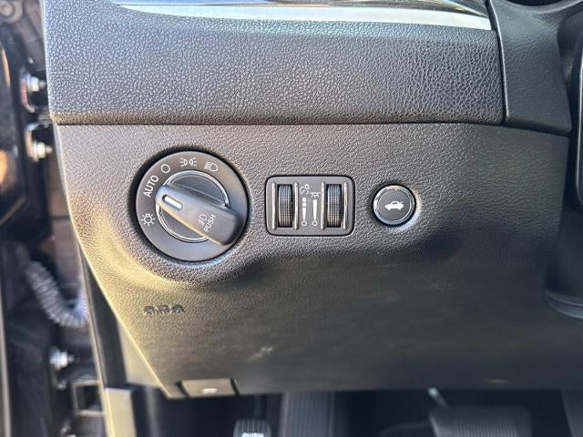 2019 Chrysler 300 Touring RWD