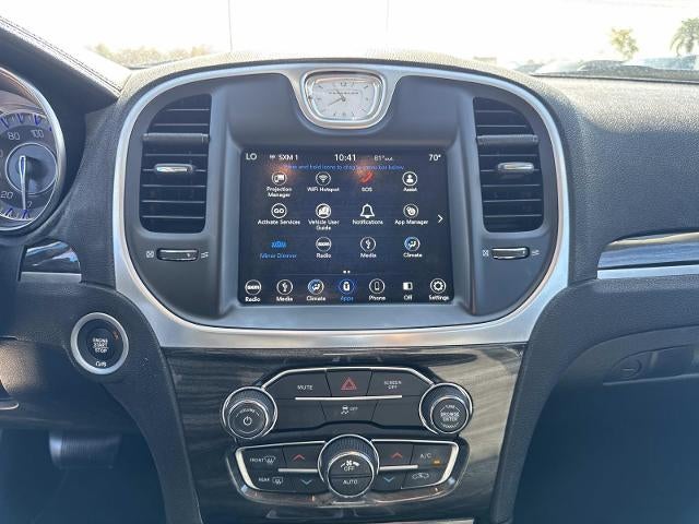 2019 Chrysler 300 Touring RWD