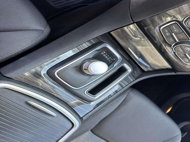 2019 Chrysler 300 Touring RWD