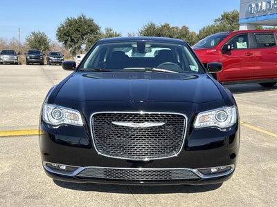 2019 Chrysler 300 Touring RWD