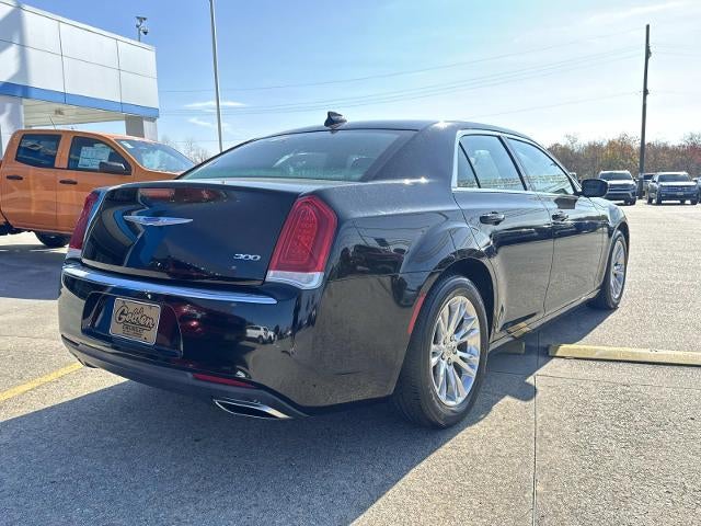 2019 Chrysler 300 Touring RWD