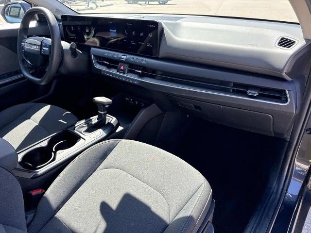 2025 Kia K4 LXS FWD