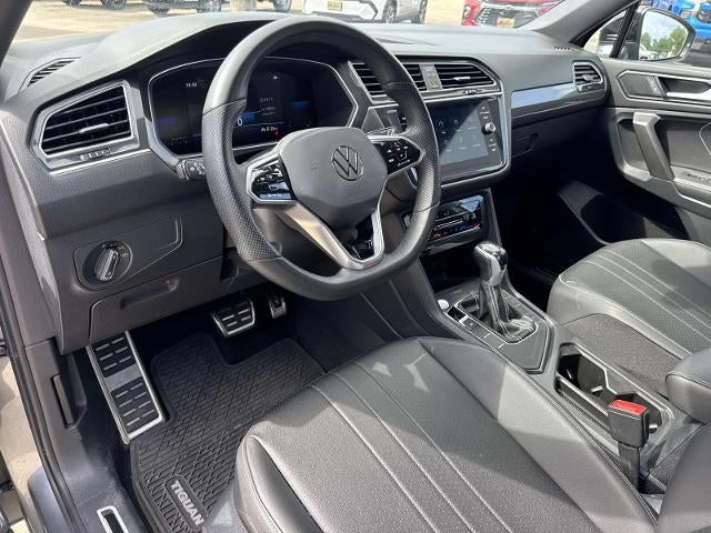 2023 Volkswagen Tiguan SE R-Line Black