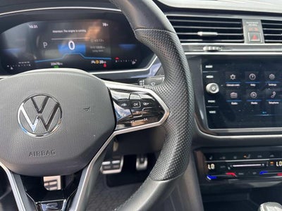 2023 Volkswagen Tiguan SE R-Line Black