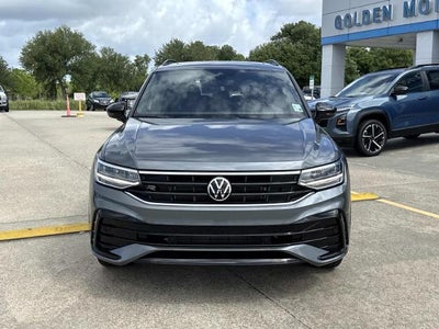 2023 Volkswagen Tiguan SE R-Line Black