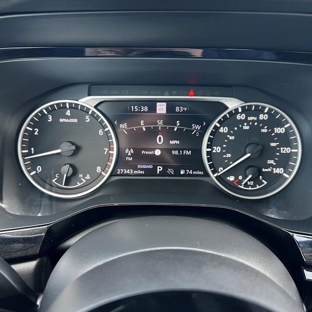 2022 Nissan Pathfinder SL