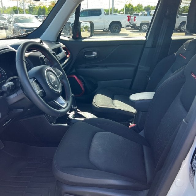 2023 Jeep Renegade Trailhawk