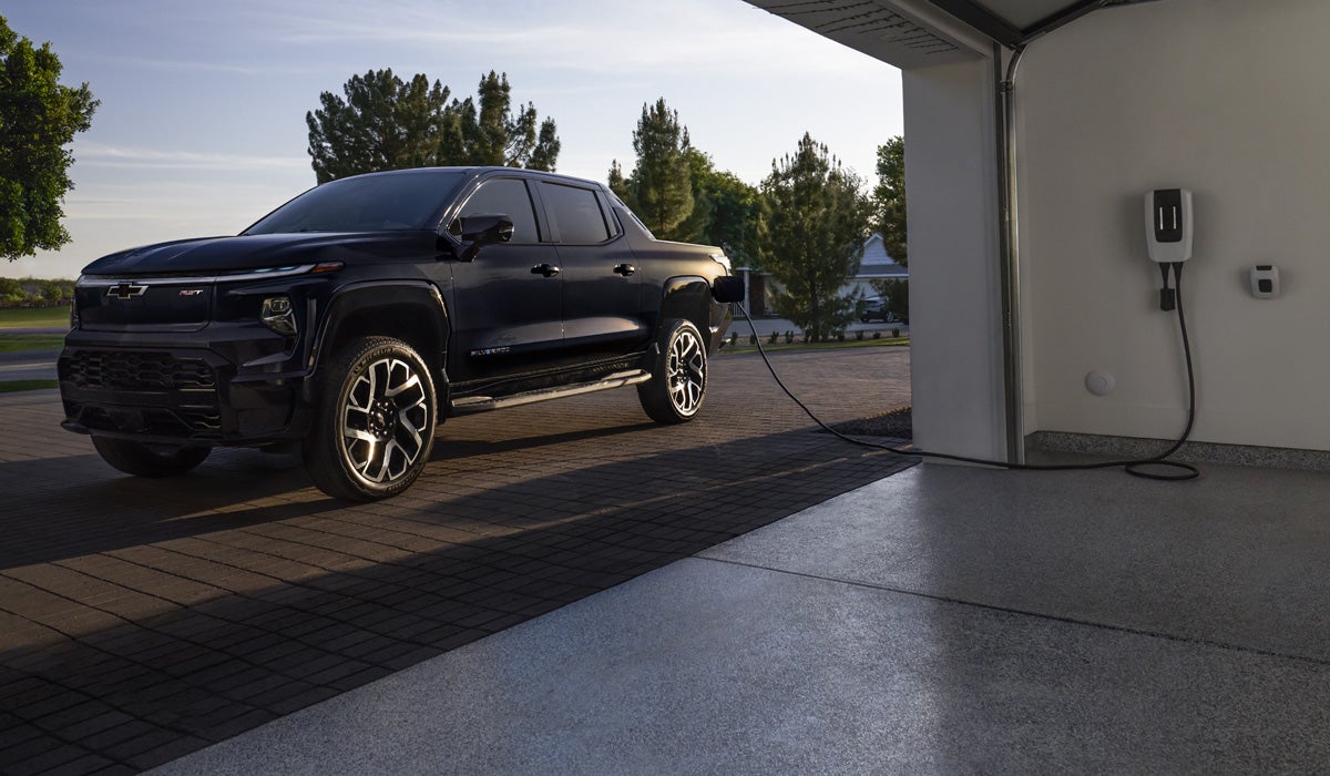 Golden Motors Chevrolet in CUT OFF LA